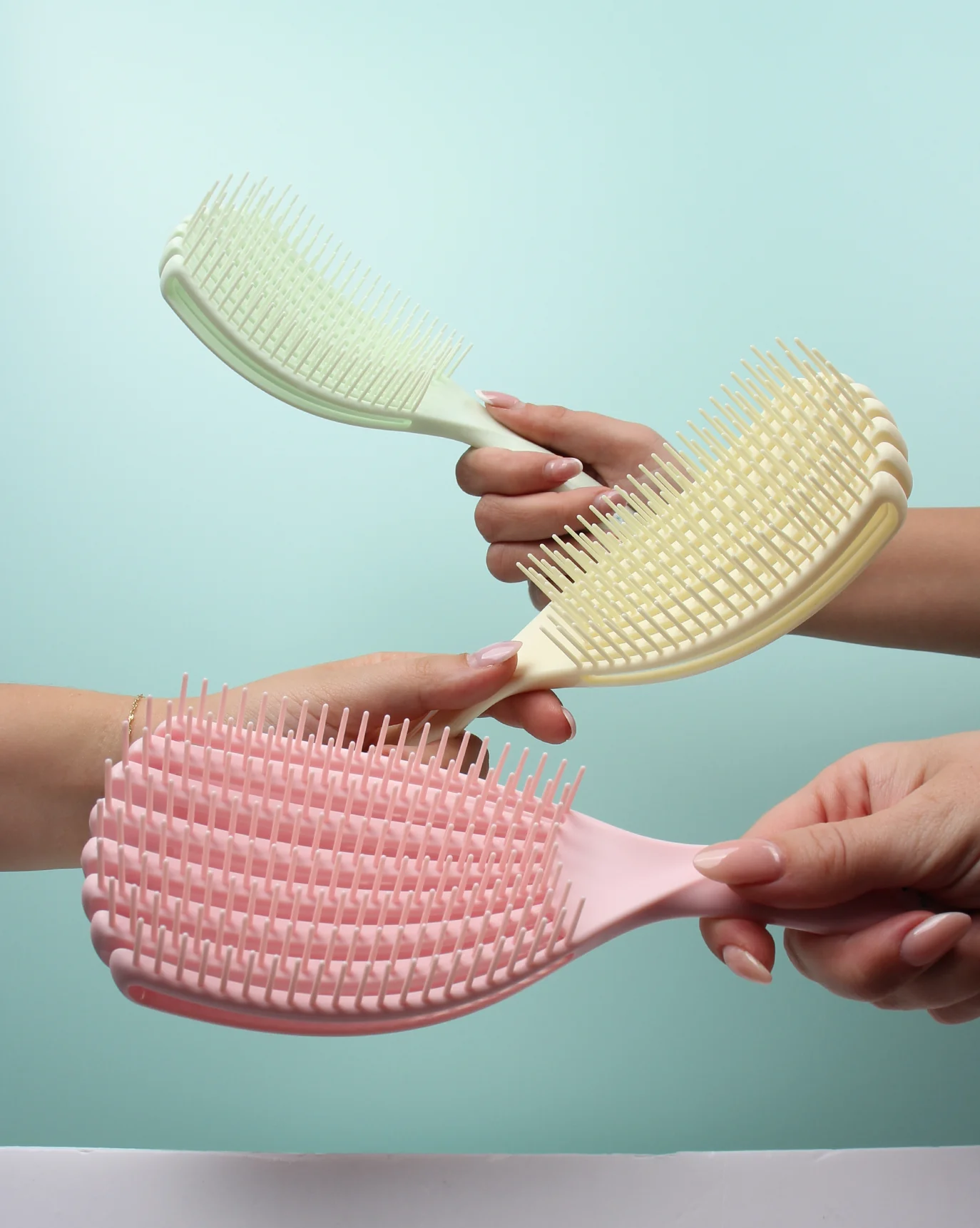 FlexiFlow Detangler - Blossom Blush - Image 3